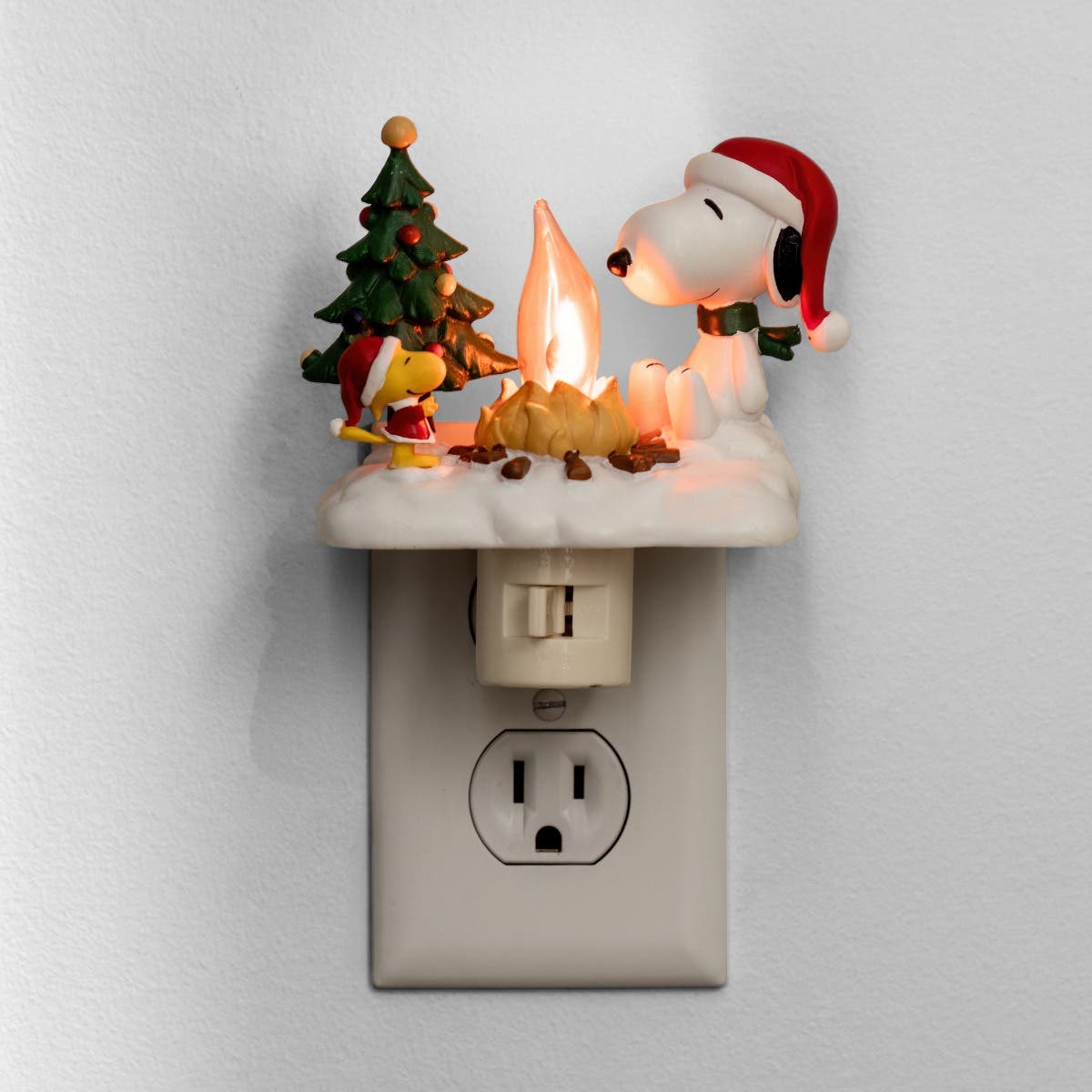 Snoopy and Woodstock Campfire Night Light 🎄